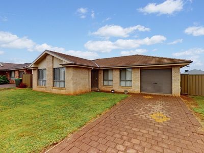 25 Arthur Summons Street, Dubbo