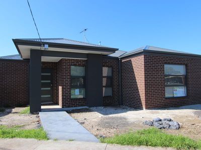 2 / 4A Tallinn Street, Bell Park