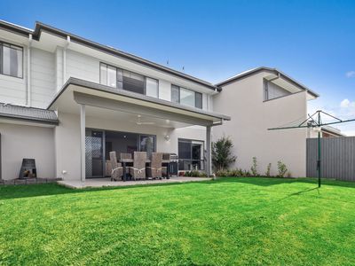 48 Azure Way, Coomera