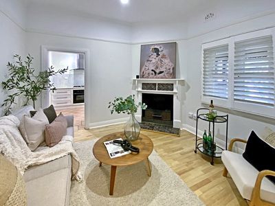 39 Oxford Street, Forbes