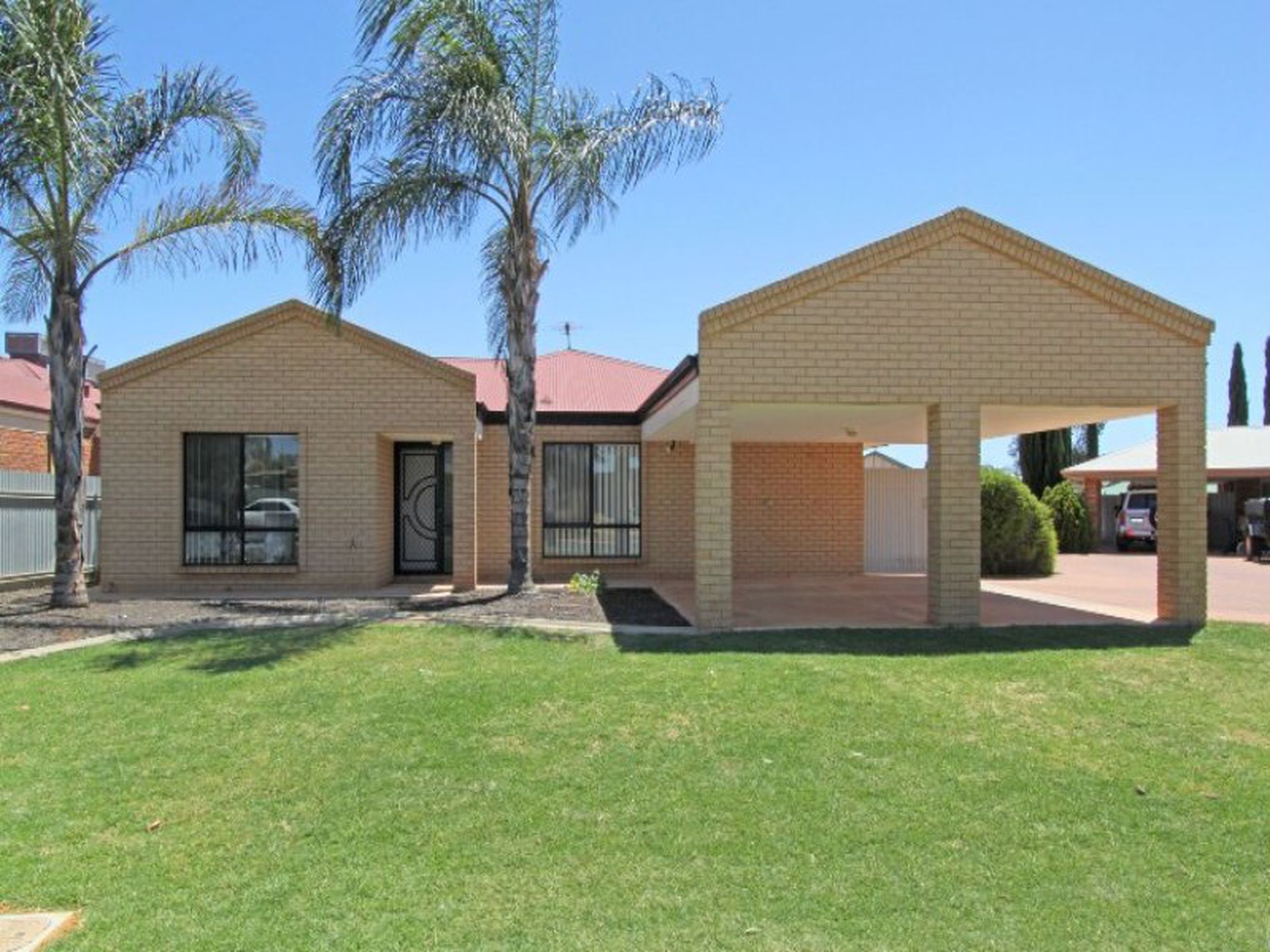 31A Longmore Parade, Broadwood