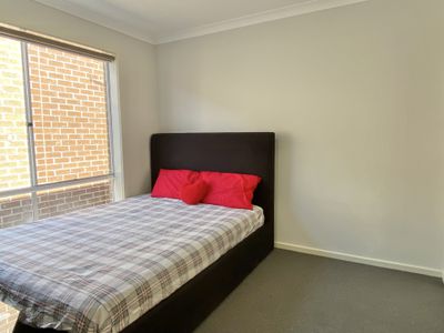 2 Drop Walk, Wyndham Vale