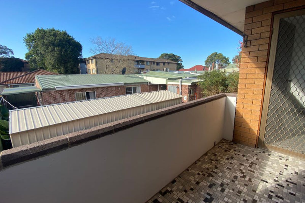 8 / 33 Macquarie Road, Auburn
