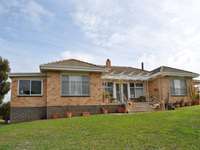 689 Mountain Creek Road, Mullengandra