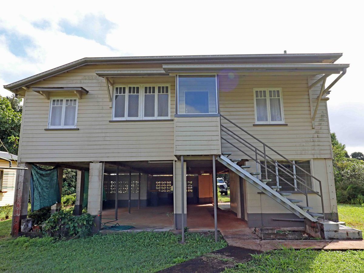 13 Grau Street, Atherton