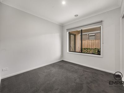 12 Favero Street, Clyde North