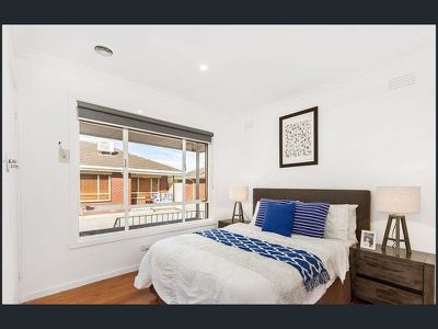 3 / 4 Smart Street , Sunshine West