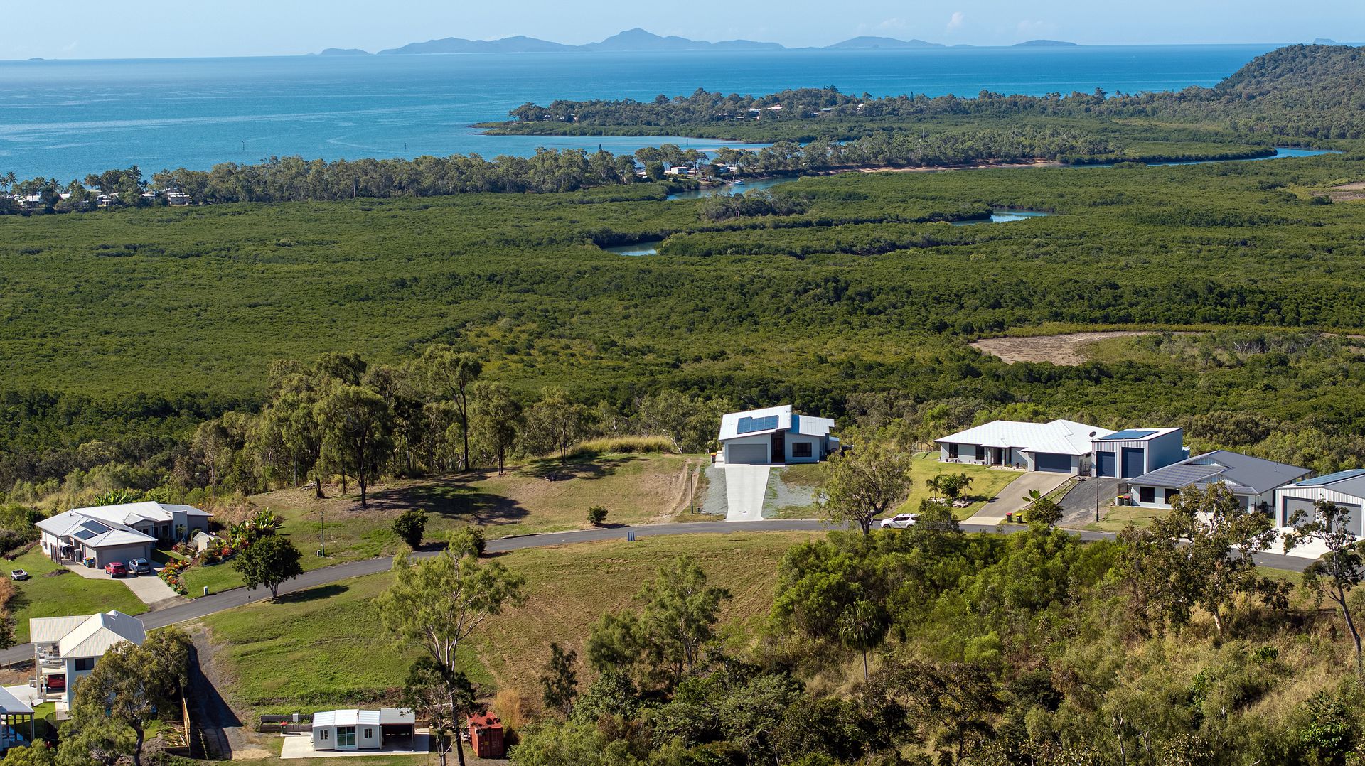 16-18 View Court, Seaforth