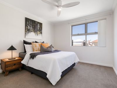 9 / 28 Pollard Street, Glendalough