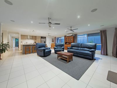23 Feathertail Place, Gumdale