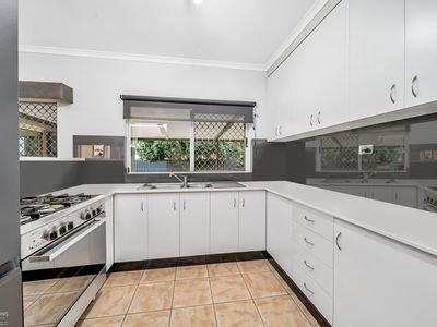 97 Bathurst Drive, Bentley Park