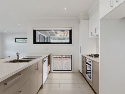 19 Flemington Rise, Officer