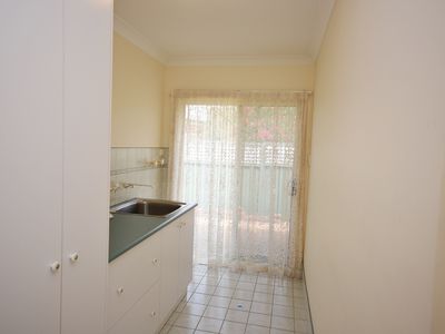 16 Hillcrest Place, Dubbo