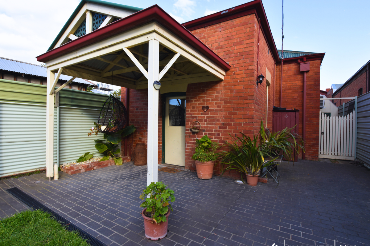 209 & 209A Allan Street, Kyabram