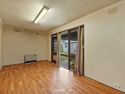 42 Houlder Avenue, Junction Village
