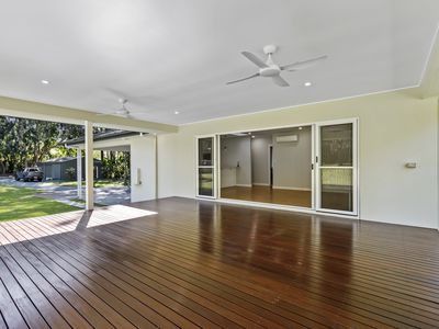 5a Underhill Place, Tallai
