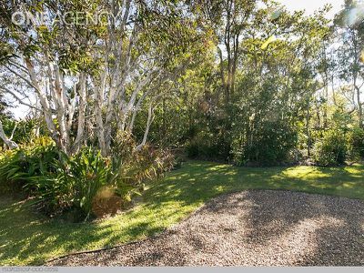 4 Chantilly St, Urangan