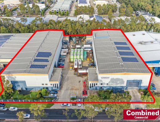 HIGH-CLEARANCE INDUSTRIAL FACILITIES IN PRIME HARTLEY ROAD LOCATION