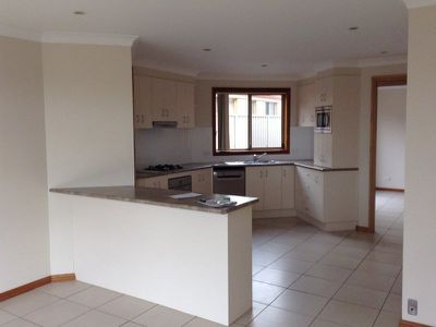 2 Dunk Avenue, Shell Cove