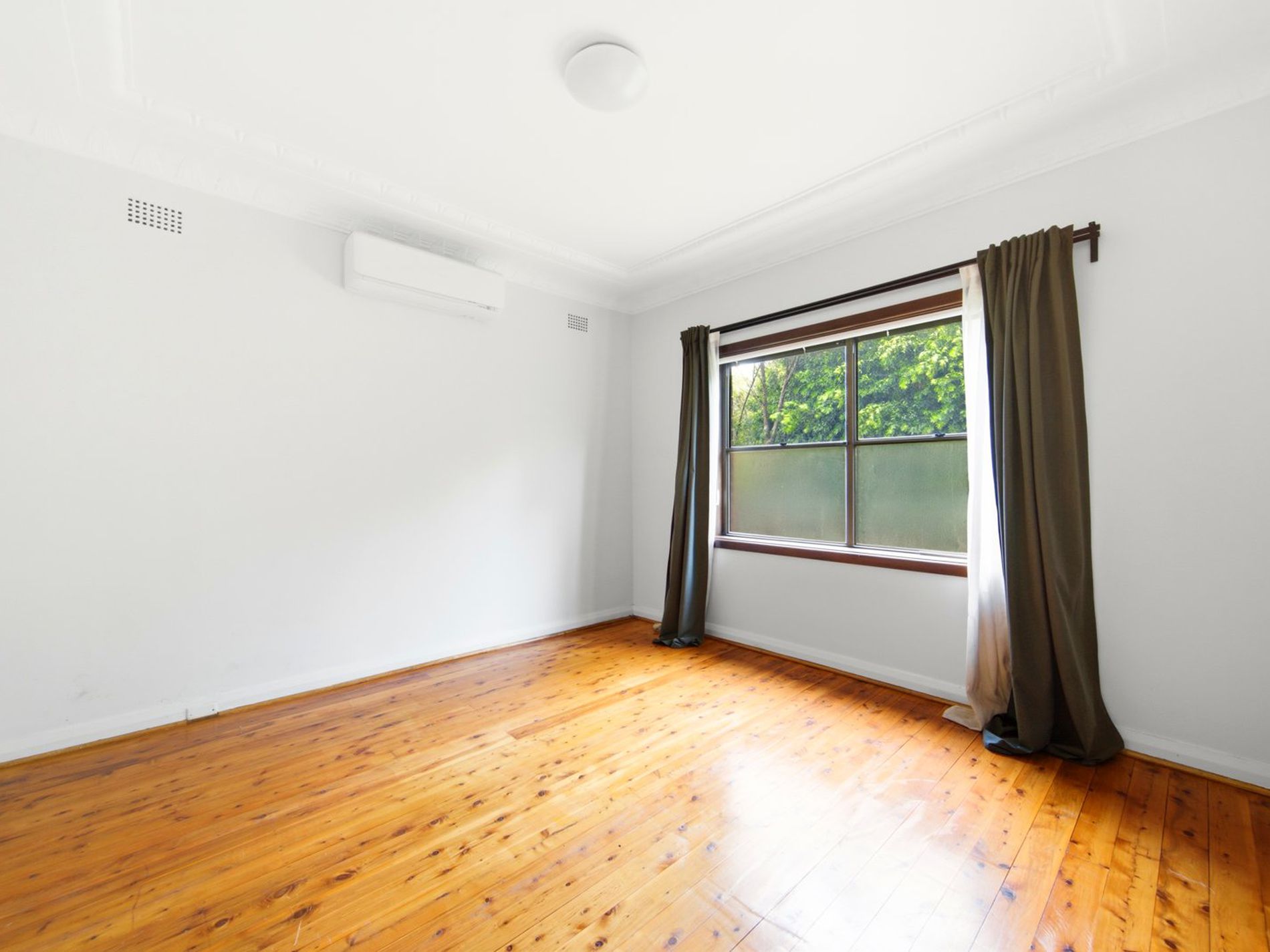 31 Blaxland Road, Rhodes