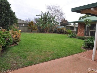 6 Eden Park Avenue, Dubbo