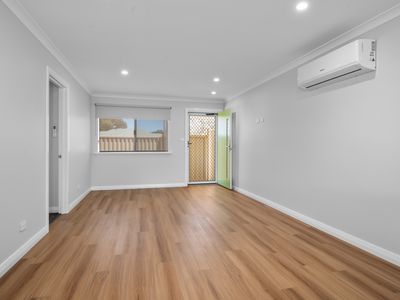 12B Ivanhoe Street, Boulder