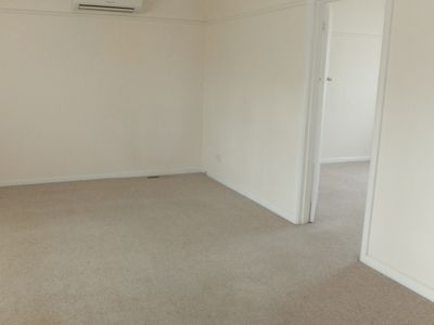 12 Lake Street, Shepparton