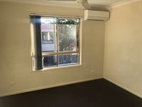 U69  / 11 Oakmont Avenue, Oxley