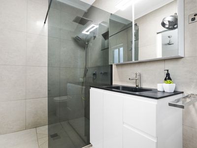 58 Lakes Crescent, Marrara