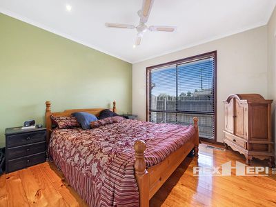 49 Coral Drive, Hampton Park