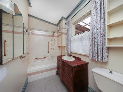 47 St Leonards Road, Ascot Vale