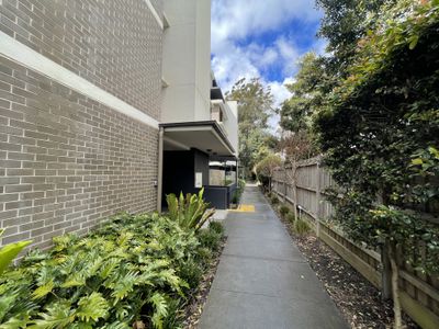 12 / 8 - 10 Park Ave, Waitara