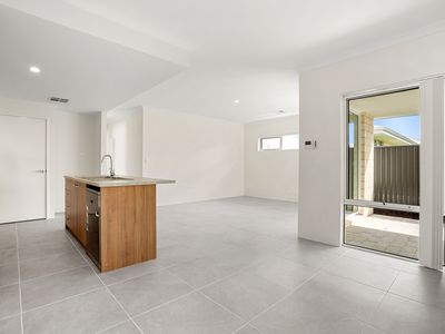 16 Minjary Loop, Baldivis