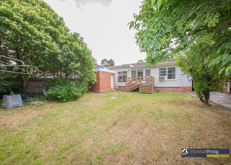 742 Whitehorse Road, Mitcham