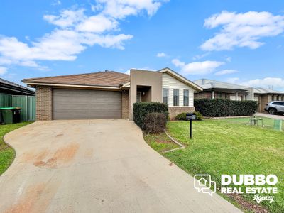 31 Magnolia Boulevard, Dubbo