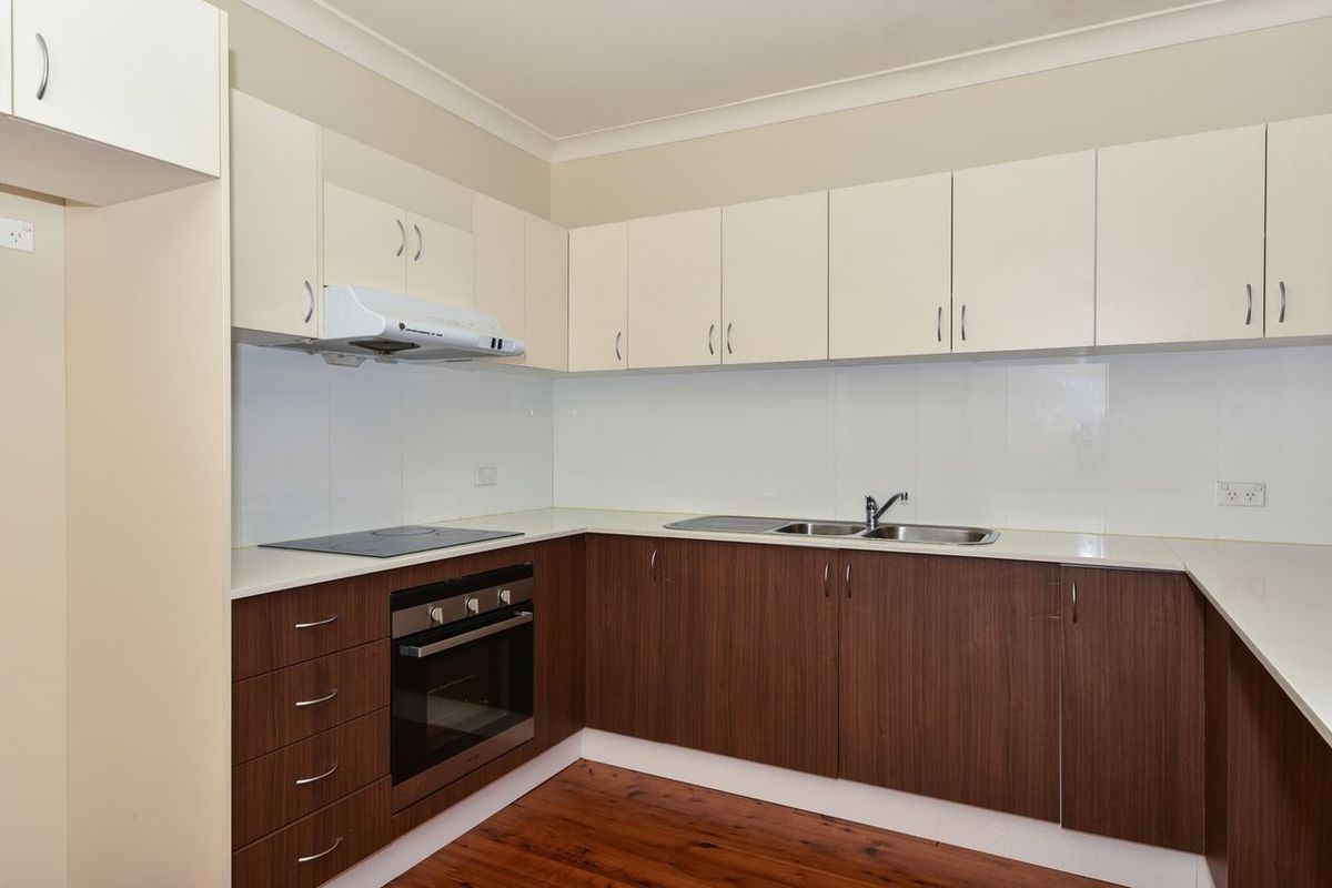 4 / 10 Margin Street, Gosford