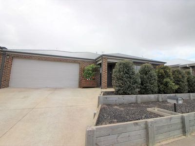 14 Headland Drive, Leopold