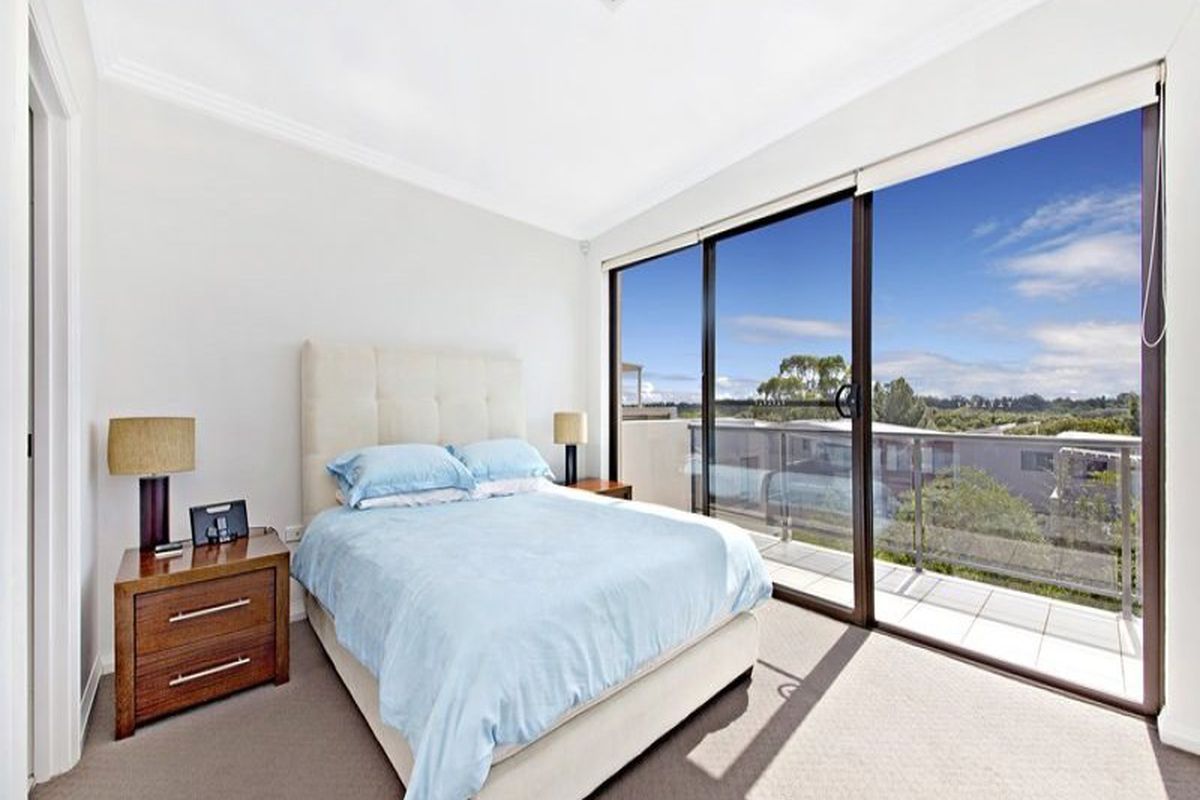 81 Bertram Street, Mortlake