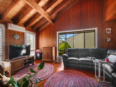 35 Hope Street, Red Head