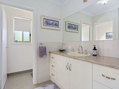 1 Lovelock Close, Normanville