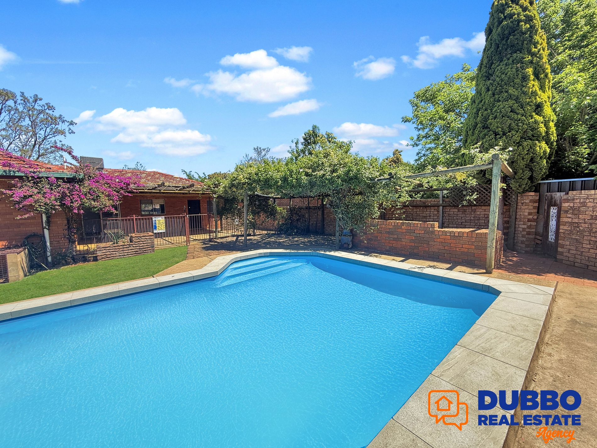 8 Brigalow Avenue, Dubbo