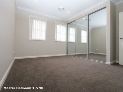 2 / 8 Cathay Place, Kellyville