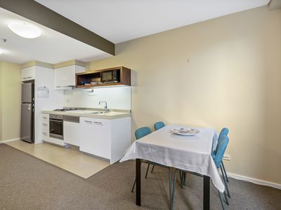 303 / 594 St Kilda Road, Melbourne