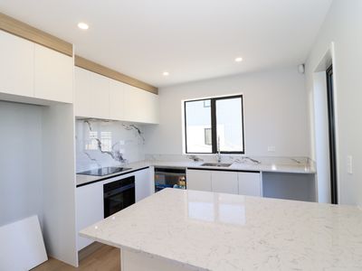 A / 4 Blue Gum Rise, Sunnyhills