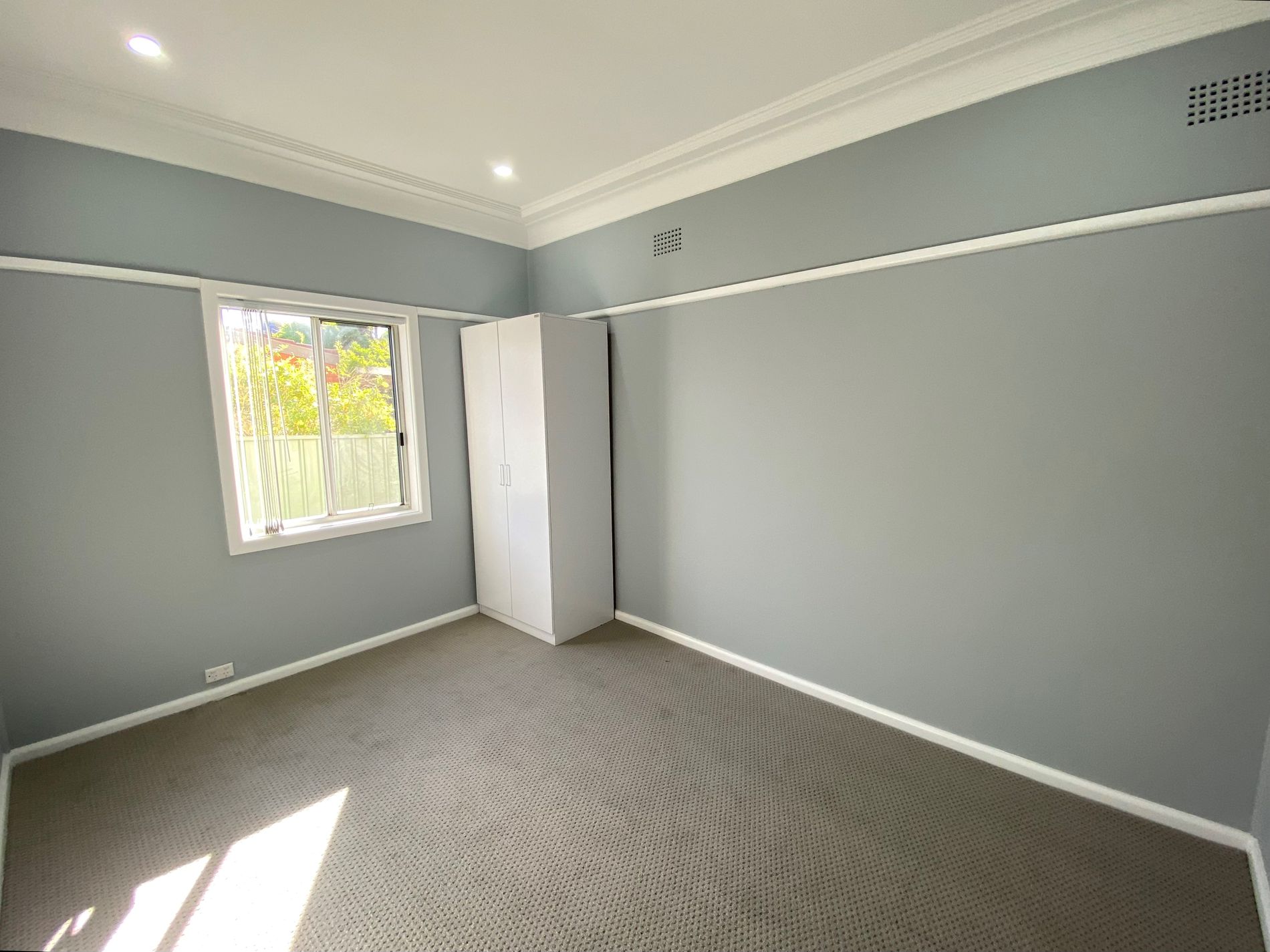 76 Stoney Creek Road, Beverly Hills