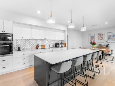 11 Dowding Crescent, New Town