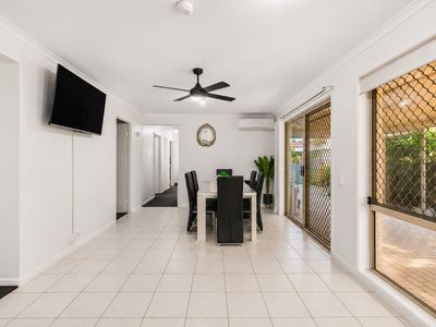 13 Green Pl, Durack