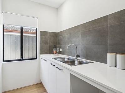 3B Ambleside Close, Balga