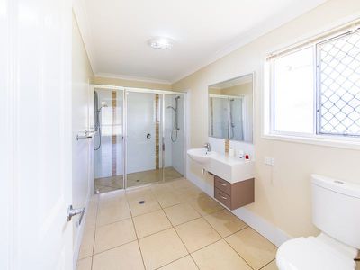 41-43 Rosella Parade, Kingaroy