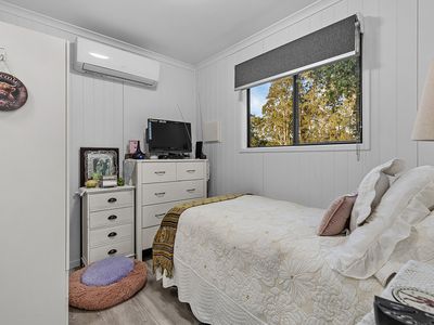 37 Fifth Street, Weston